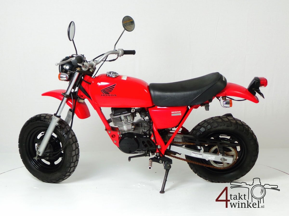 VERKOCHT ! Honda Ape, Japans, 4056 km, met kenteken
