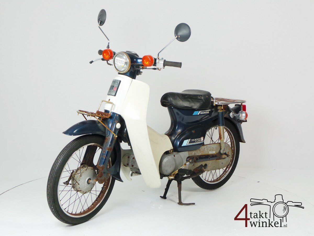VERKOCHT - Honda C50 NT Japans, blauw, opknapper