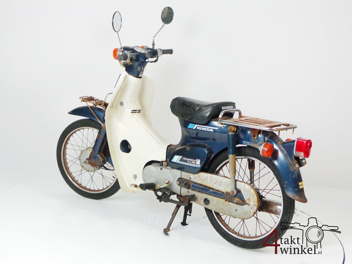 VERKOCHT - Honda C50 NT Japans, blauw, opknapper