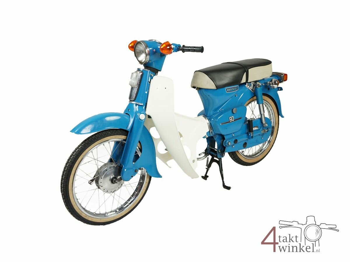 Verkocht! Honda C90 OT, Rollend frame, met motorkenteken