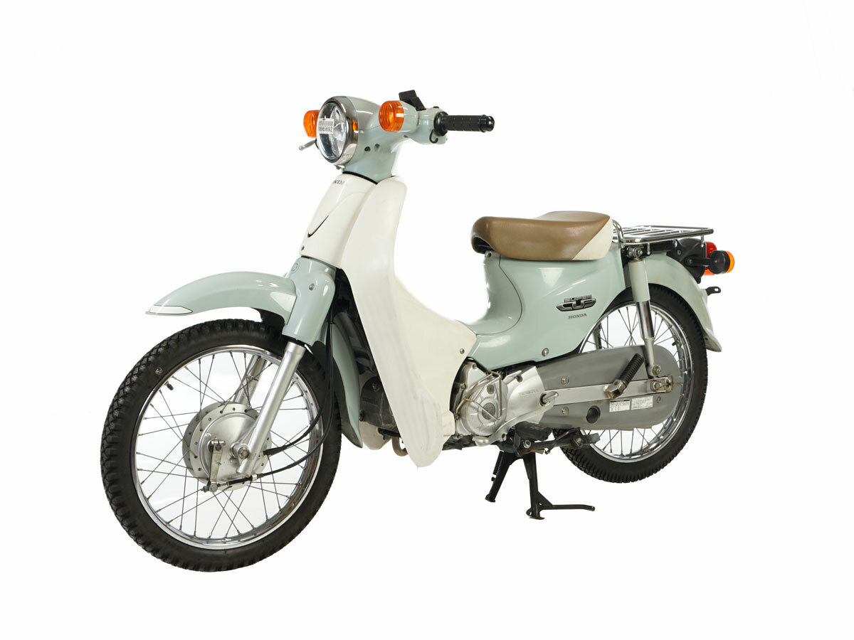 VERKOCHT ! Honda C110, baby blauw, 23211km