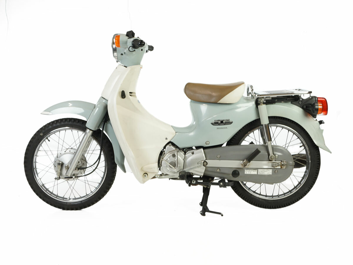 VERKOCHT ! Honda C110, baby blauw, 23211km