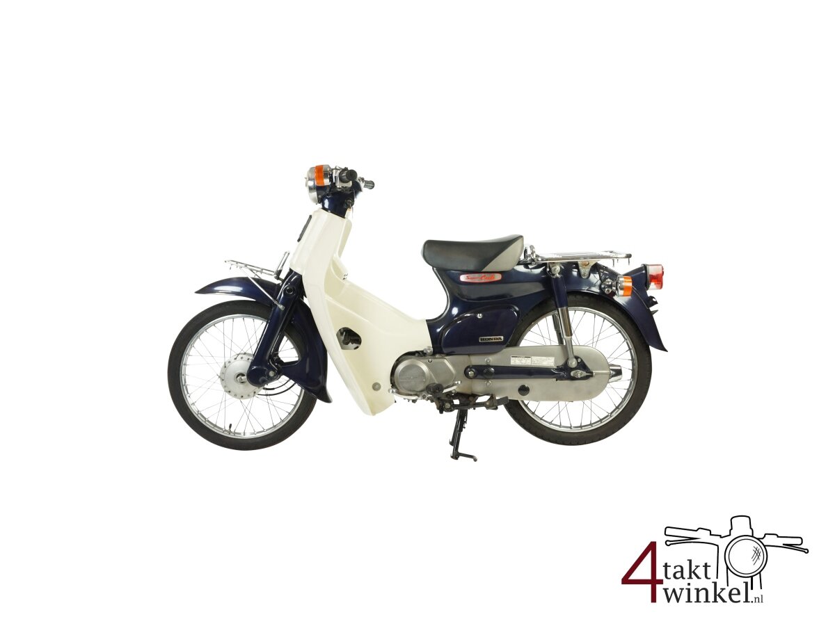 VERKOCHT ! Honda C50 NT, donker blauw, 16149km. Met Kenteken !