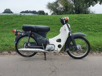 VERKOCHT ! Honda C50 OT Japans, grijs, 5897 km, met kenteken!