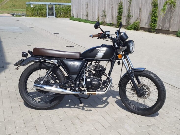 VERKOCHT! Mash Fifty, 50cc, zwart, Euro 5, 3930 km