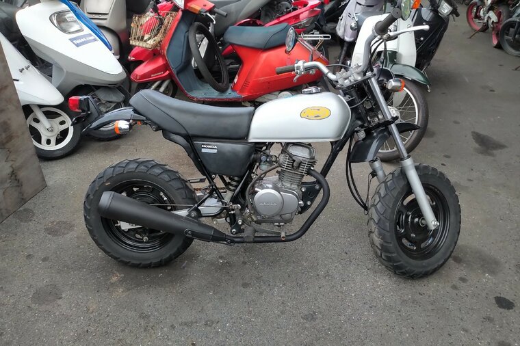 VERWACHT: Honda Ape 50, Japans, Zilver, 6218 km