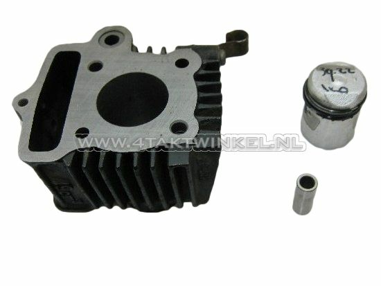 Cilinderset, met zuiger, gehoond 50cc 6v, SS50, C50, Dax