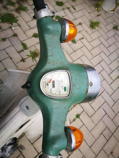 Honda C50M OT uit Frankrijk 3904 km