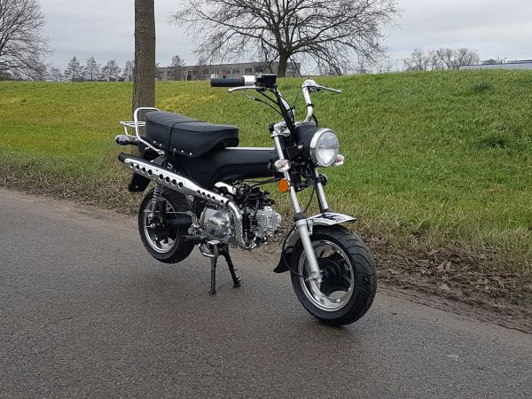 Zhenhua Dax, 50cc, bromfiets, (replica van Honda) - 4taktwinkel.nl
