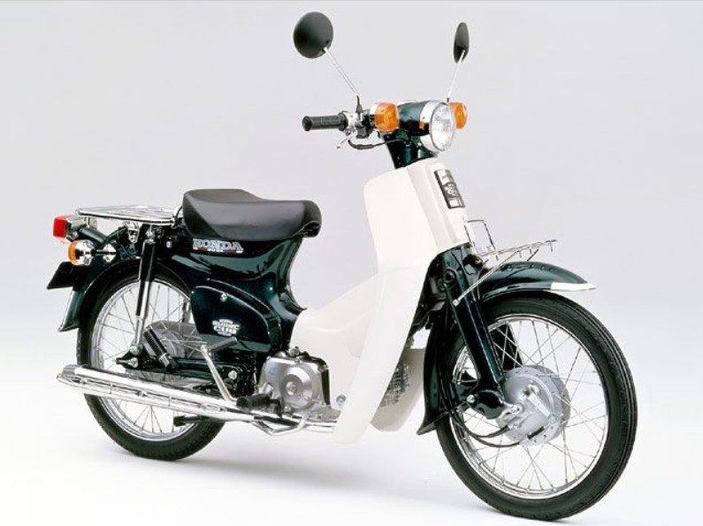 Honda C90 Super Cub Deluxe 2000