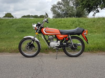 Verkocht! Honda CB50, Oranje, 48293km