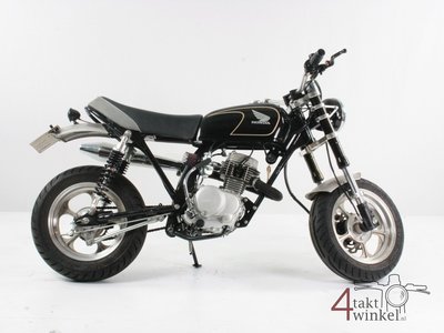Honda CB50 (APE) met motorkenteken