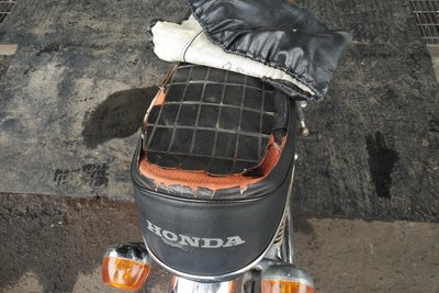 GERESERVEERD! Honda CB50, Goud, 10808km