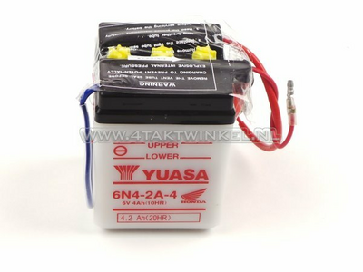 Accu 6 volt 4 ampere, C50, CB50, zuur accu, Yuasa, origineel Honda
