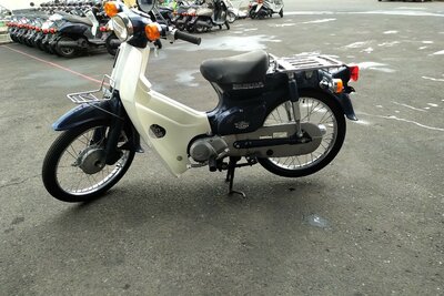 Honda C50 NT, donker blauw, 12373km