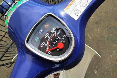 VERKOCHT ! Honda C50 Presscub, blauw, 7527km