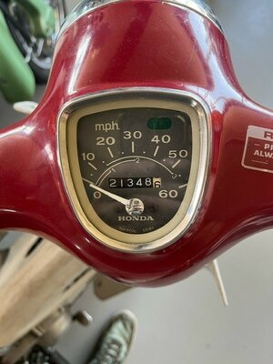 Honda C70 OT, rood, 21348 mijl