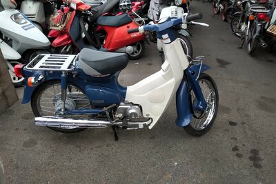 VERWACHT: Honda C50 NT, Japans, Blauw, 1077 km