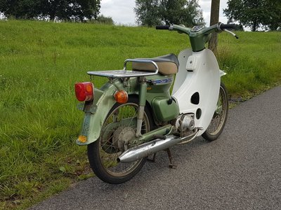 Honda C70 Japans (25-2016) groen, 7841 km, rijklaar