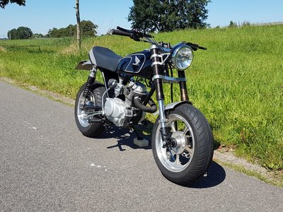 Honda CBABE (CB/APE)