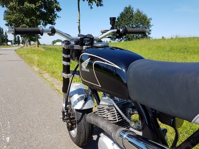 Honda CBABE (CB/APE)