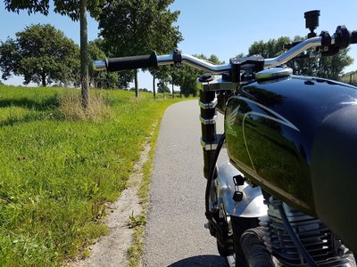Honda CBABE (CB/APE)