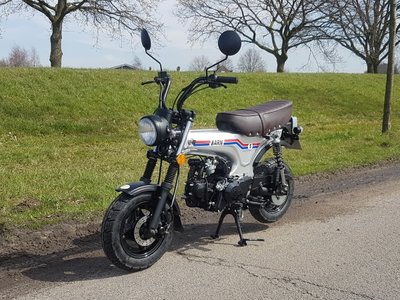 UITVERKOCHT! Skymax , 50cc, EFI, Limited edition, Barn