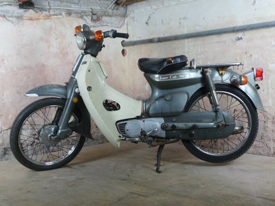 Opslag, Honda C70 K1 Japans (17-2016) grijs, 15719km