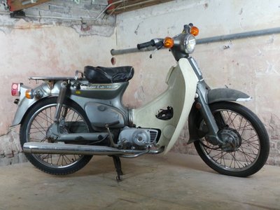 Opslag, Honda C70 K1 Japans (17-2016) grijs, 15719km