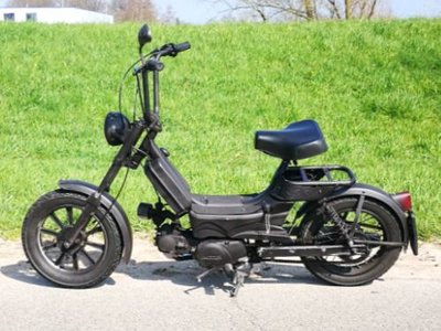 NOUMA, 50cc, 2010, blauw kenteken