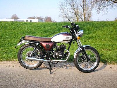 VERKOCHT ! Mash Fifty, 50cc, Bruin, Euro 4