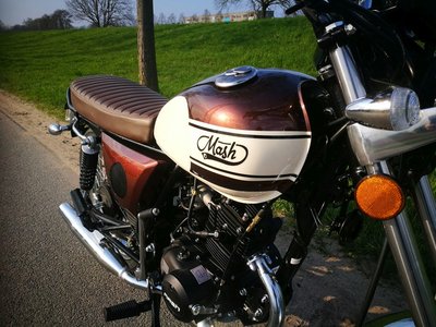 VERKOCHT ! Mash Fifty, 50cc, Bruin, Euro 4