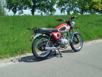 Mash Fifty rood, 50cc, Gebruikt