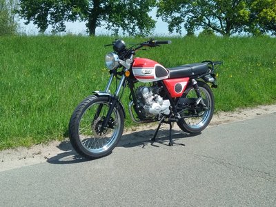 Mash Fifty rood, 50cc, Gebruikt