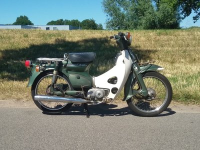 Honda C90 K1 Japans, 51468 km, groen, met kenteken!