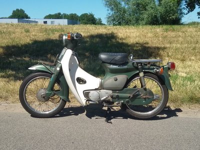 Honda C90 K1 Japans, 51468 km, groen, met kenteken!
